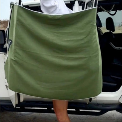 Gemini a dit Minimalist Magnetic Outdoor Bath Towel