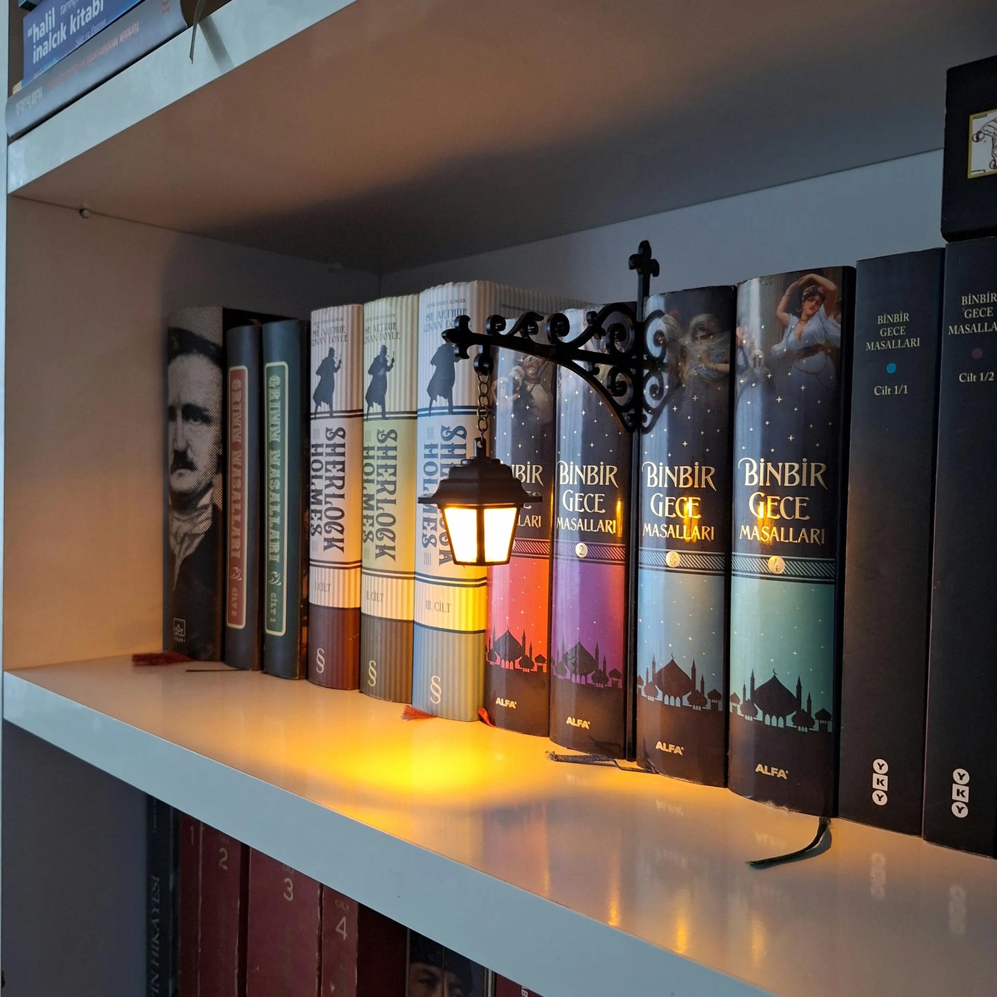 Library Bookshelf Lighting Lantern Metal Craftwork